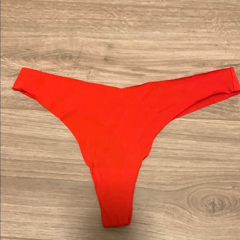 ALO Yoga Fiery Red Bikini Bottom size large